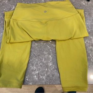 Like new! Lululemon Align leggings. Size 8.